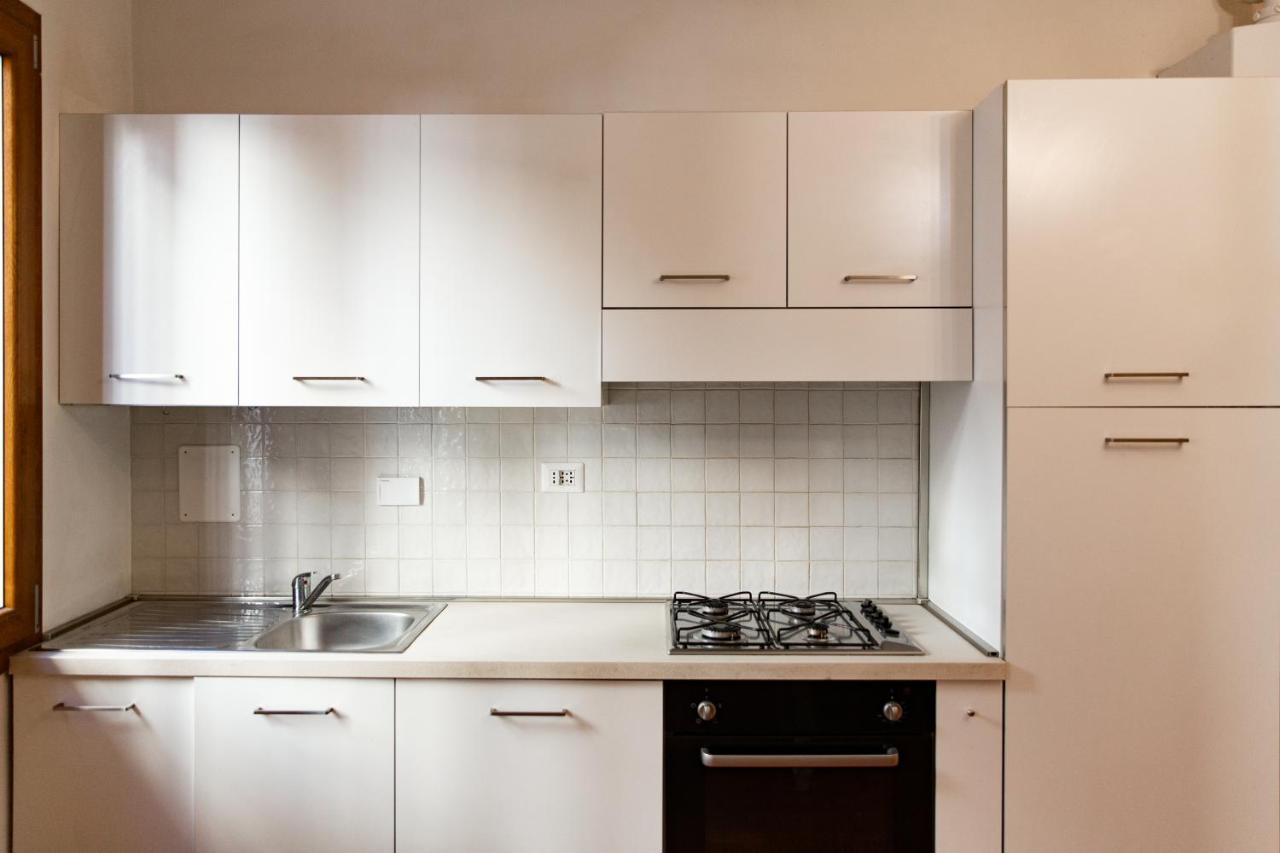 Graceful Apartment In The Heart Of Флоренция Екстериор снимка