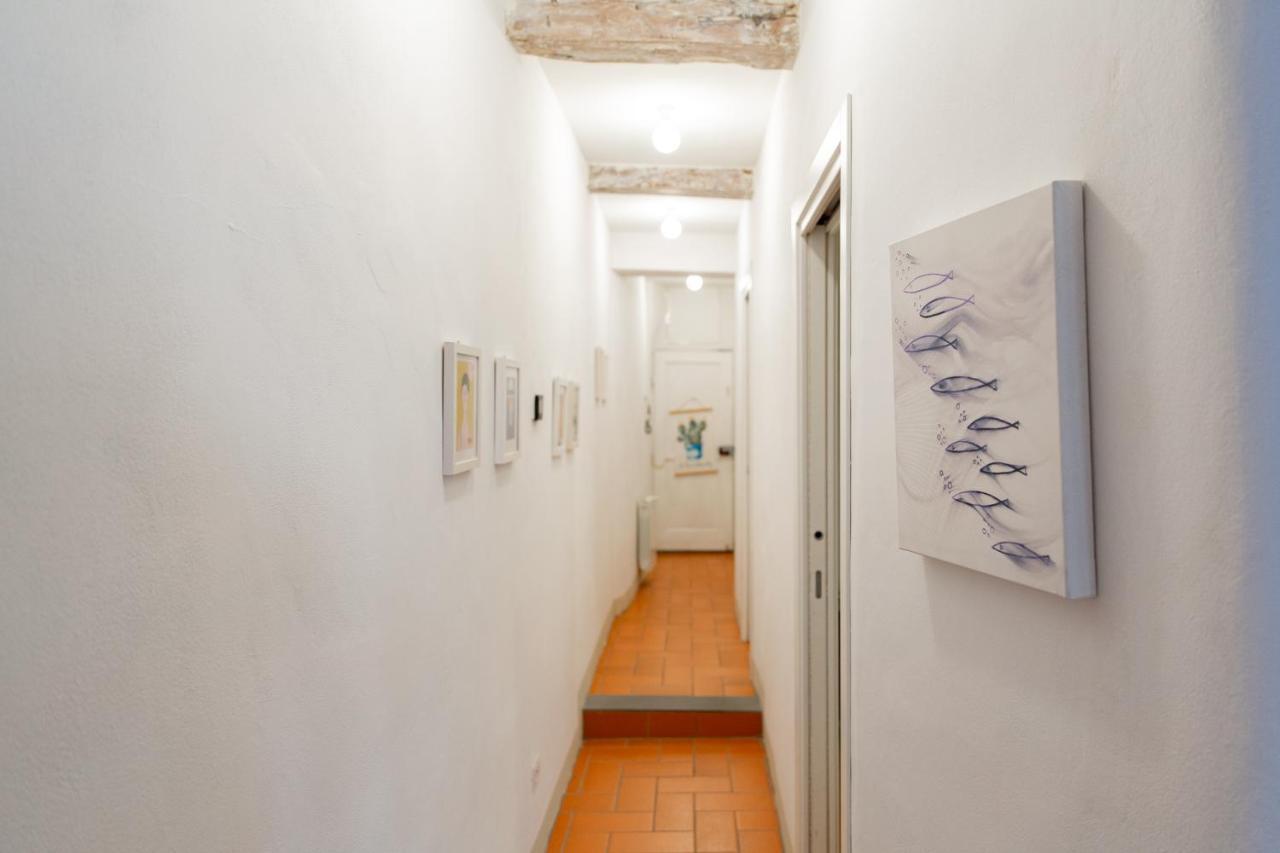 Graceful Apartment In The Heart Of Флоренция Екстериор снимка